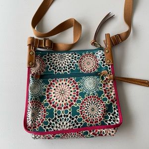 Multi color cross body